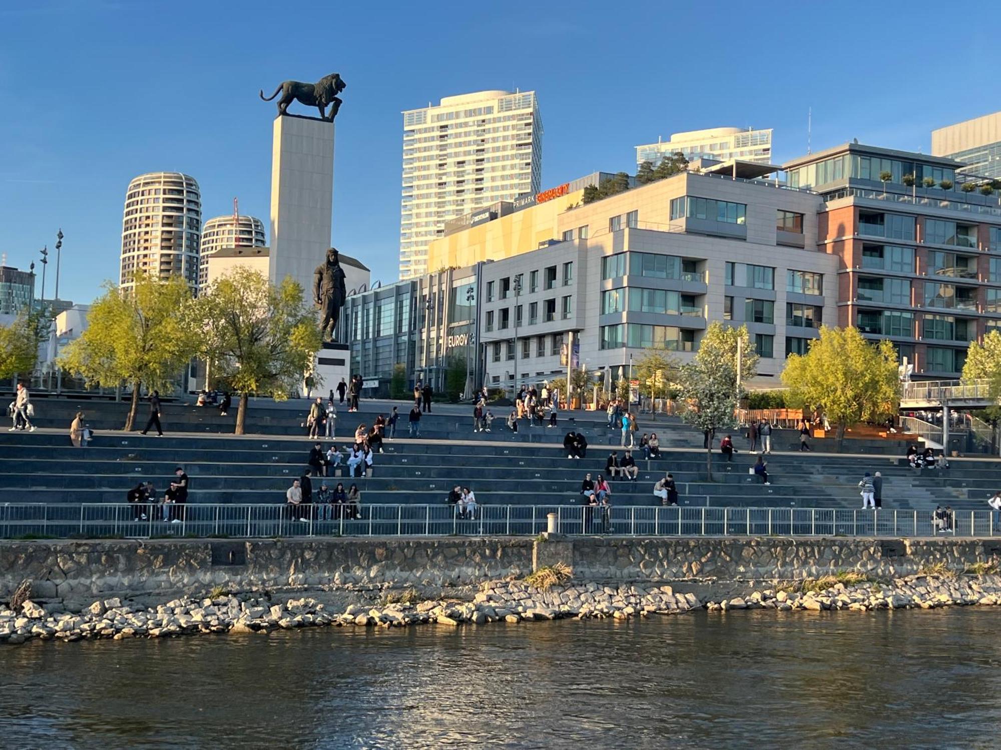 River Front Mezonet Eurovea Bratislava Dış mekan fotoğraf
